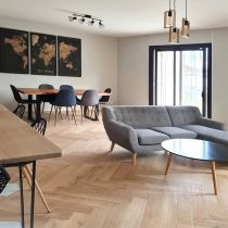 Parquet Bâtons Rompus Chêne Massif Vitrifié Aspect Bois Brut